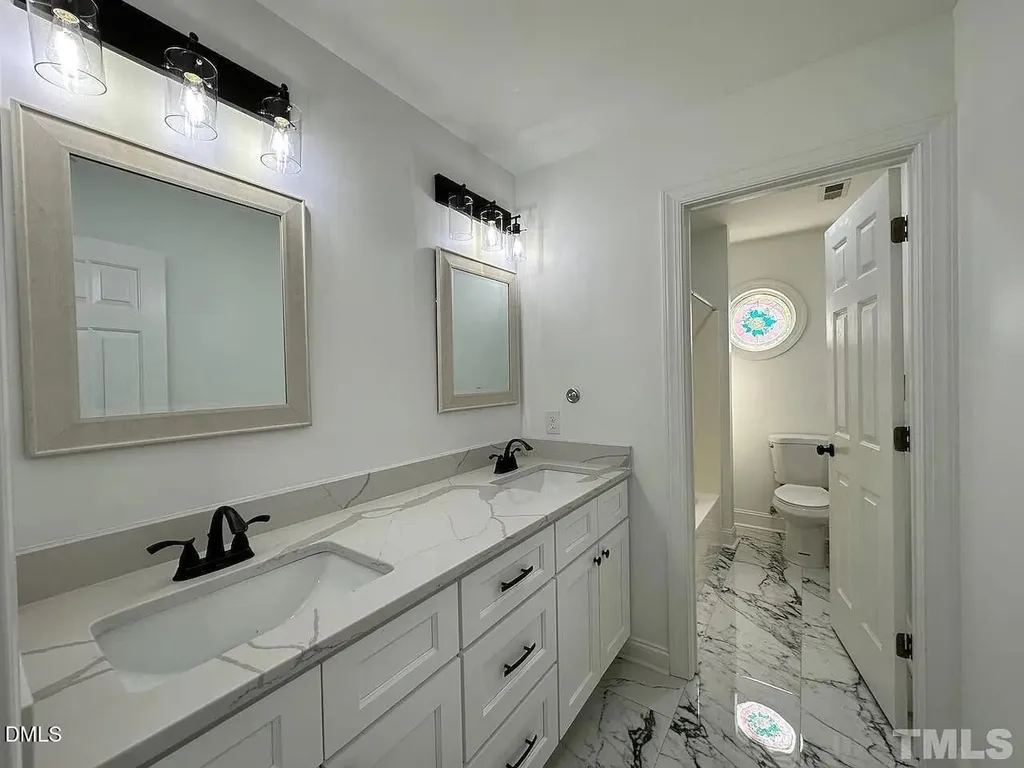 20015 Fountain Chapel Hill NC 27517