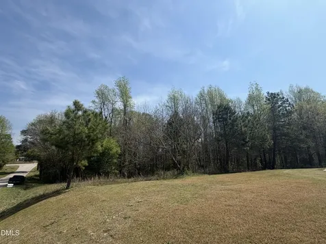 73 Hall Road Erwin NC 28339