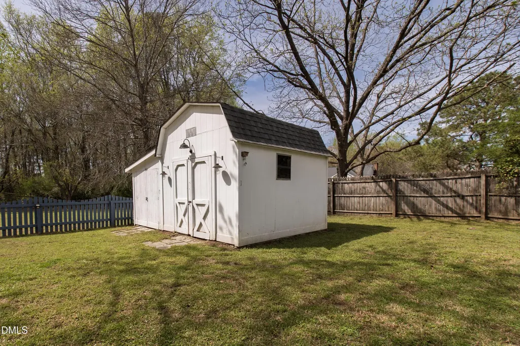 5928 Swales Way Raleigh NC 27603
