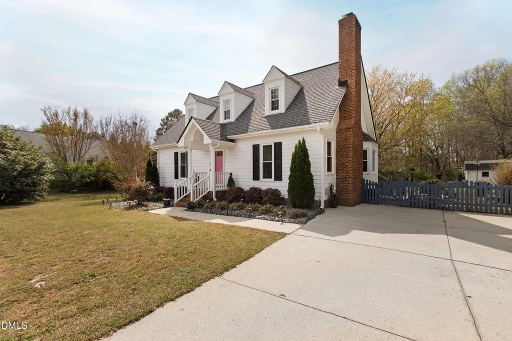 5928 Swales Way Raleigh NC 27603