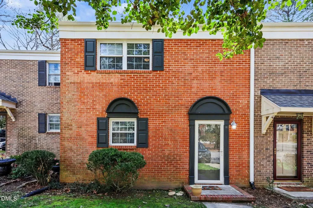 6407 New Market Way Raleigh NC 27615