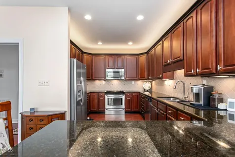 1819 Merritt Trail Burlington NC 27217