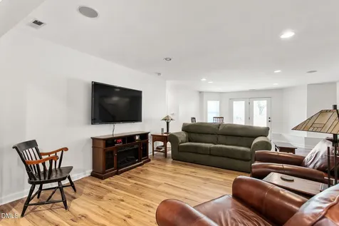 1819 Merritt Trail Burlington NC 27217