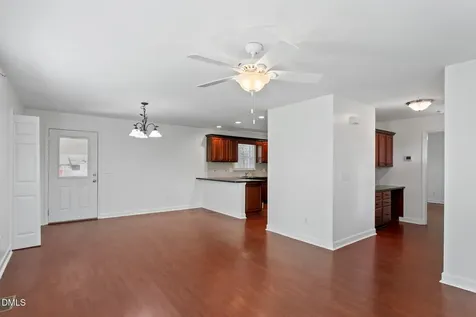 1819 Merritt Trail Burlington NC 27217