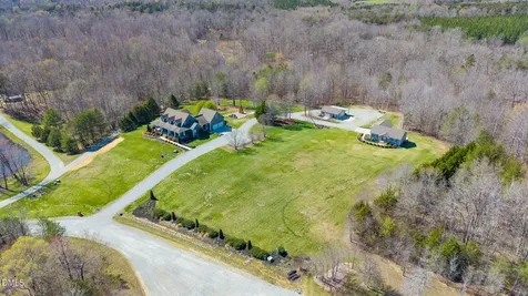 1819 Merritt Trail Burlington NC 27217