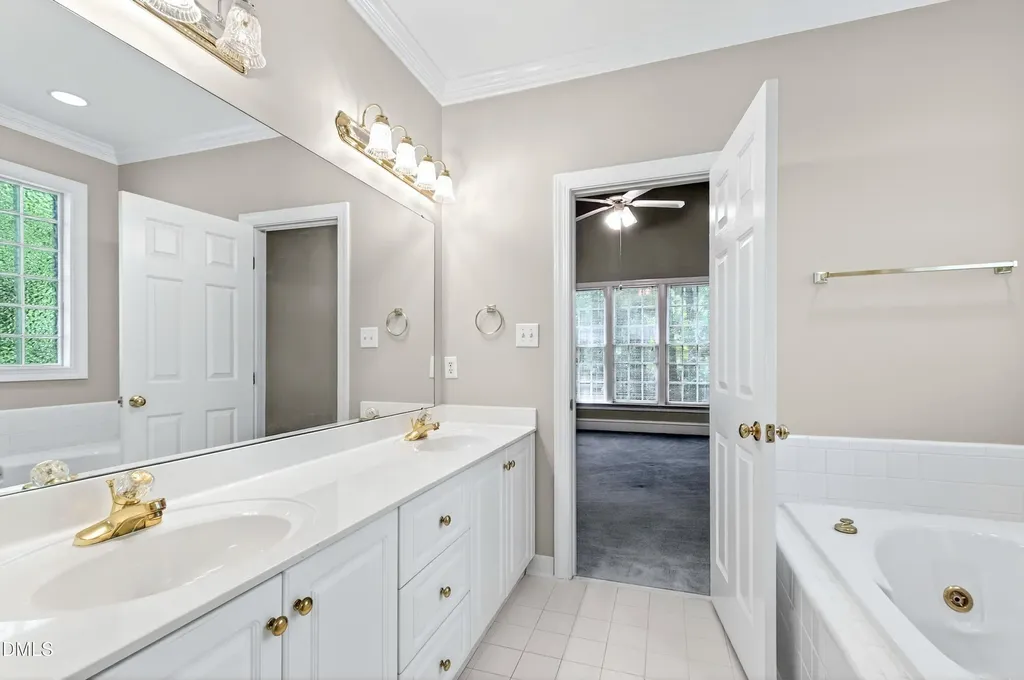 913 Tanworth Drive Raleigh NC 27615