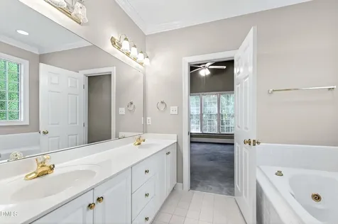 913 Tanworth Drive Raleigh NC 27615