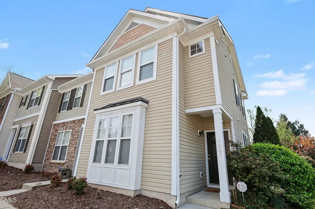 4602 Peyton Hall Way Raleigh NC 27604