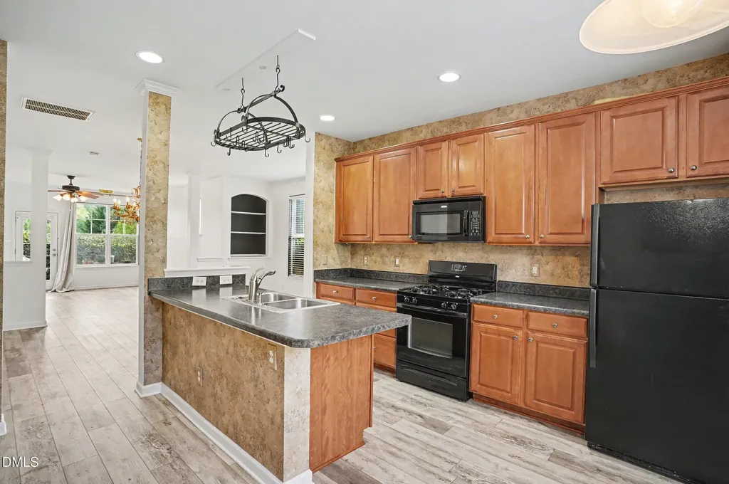 4602 Peyton Hall Way Raleigh NC 27604