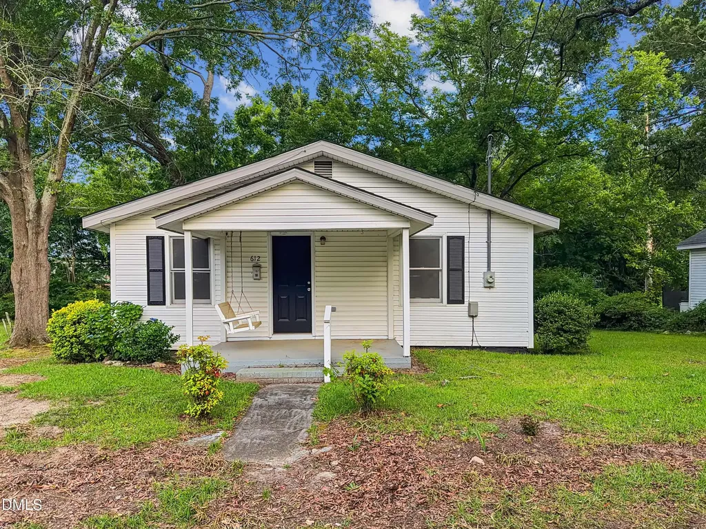 612 N 4th Street Smithfield NC 27577