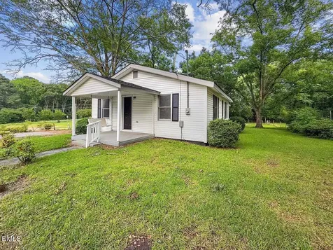 612 N 4th Street Smithfield NC 27577
