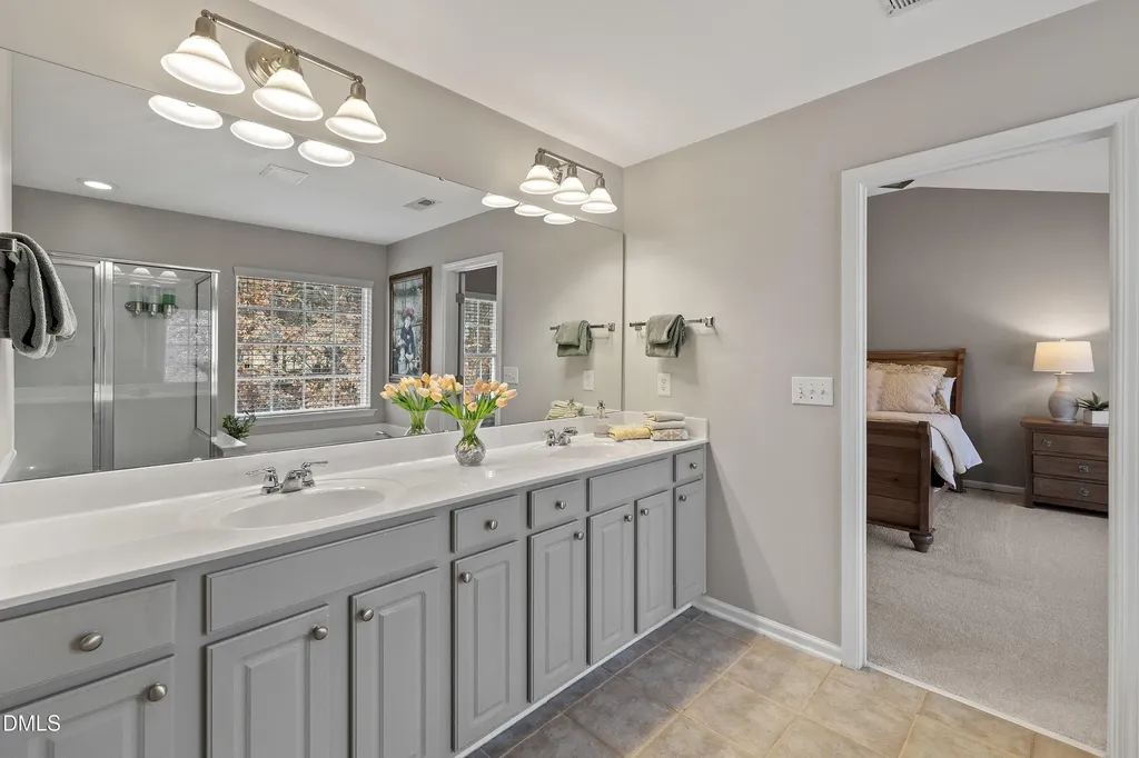 3314 Chrysanthemum Way Raleigh NC 27614