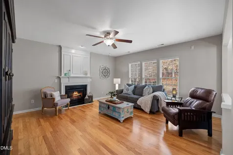 3314 Chrysanthemum Way Raleigh NC 27614