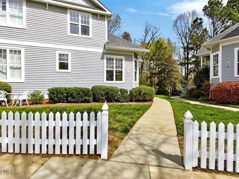 157 Summit Oaks Lane Holly Springs NC 27540