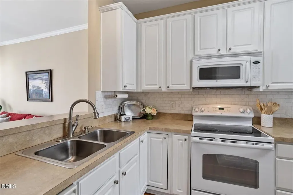 5229 Moonview Court Raleigh NC 27606