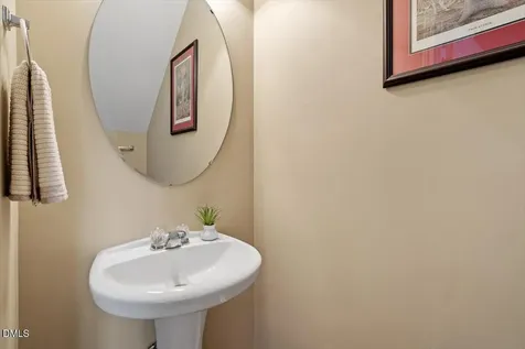 5229 Moonview Court Raleigh NC 27606