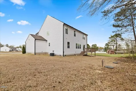1237 Huffington Oak Drive Willow Springs NC 27592