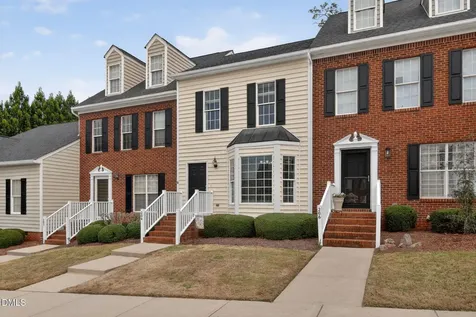 204 Knightsborough Way Apex NC 27502