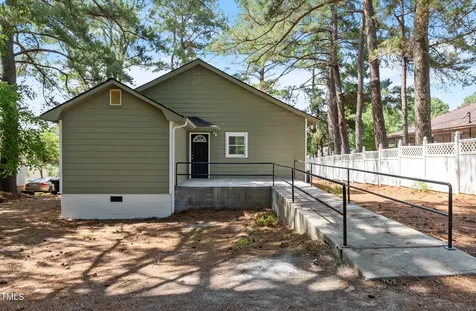 726 W M Street Erwin NC 28339