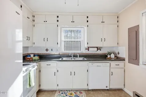 3176 Rogers Road Graham NC 27253