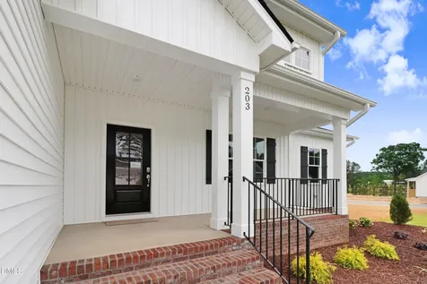 204 Gumtop Drive Zebulon NC 27597