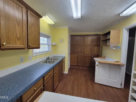 517 N 2nd Avenue Siler City NC 27344
