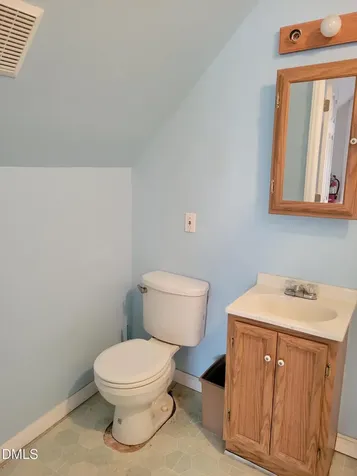 517 N 2nd Avenue Siler City NC 27344