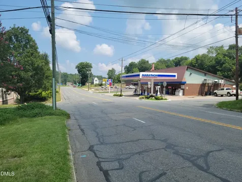 517 N 2nd Avenue Siler City NC 27344