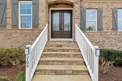 709 Nijinski Way Cary NC 27519