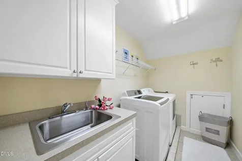 9329 Carlswood Court Raleigh NC 27613