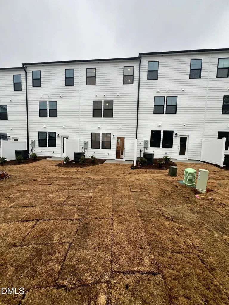 2305 Oakwood Meadows Court Raleigh NC 27604