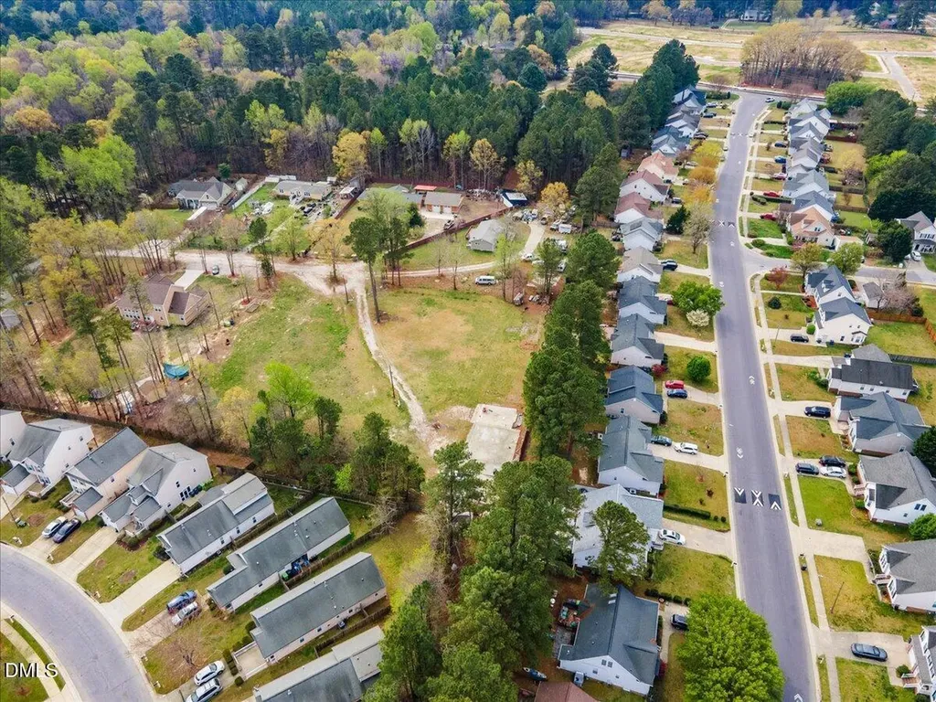 7201 Applecreek Court Raleigh NC 27610
