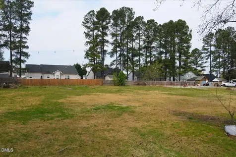 7201 Applecreek Court Raleigh NC 27610