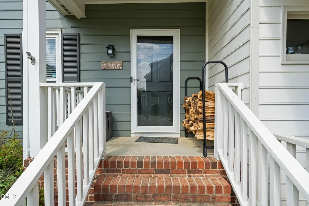 5006 Dunwoody Trail Raleigh NC 27606