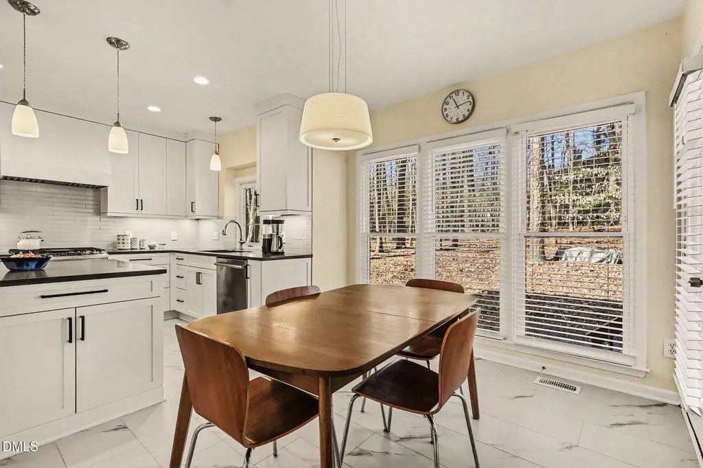 102 Woodshire Lane Chapel Hill NC 27514