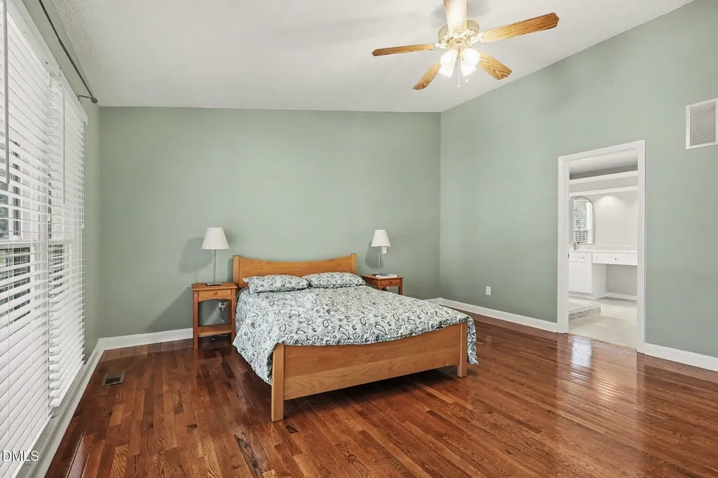 102 Woodshire Lane Chapel Hill NC 27514