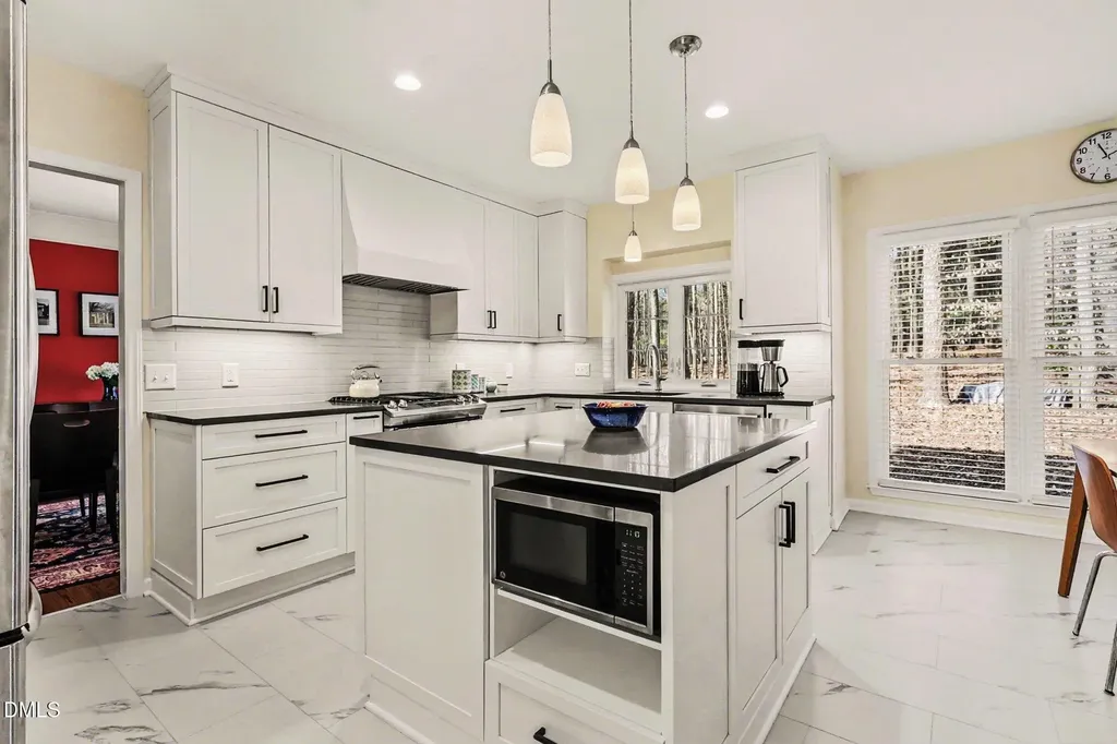 102 Woodshire Lane Chapel Hill NC 27514