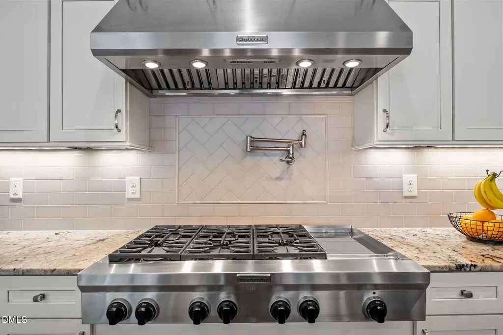 352 Rolling Meadows Lane Chapel Hill NC 27517