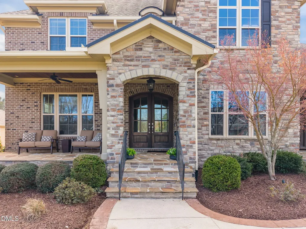 352 Rolling Meadows Lane Chapel Hill NC 27517