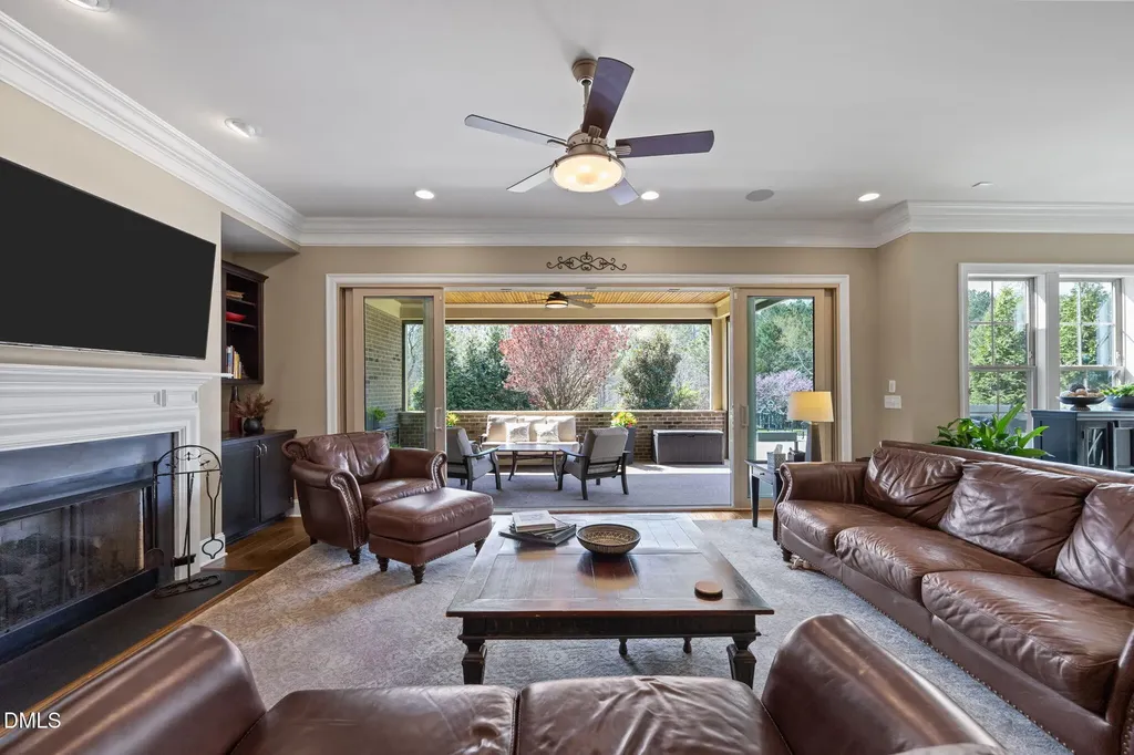 352 Rolling Meadows Lane Chapel Hill NC 27517