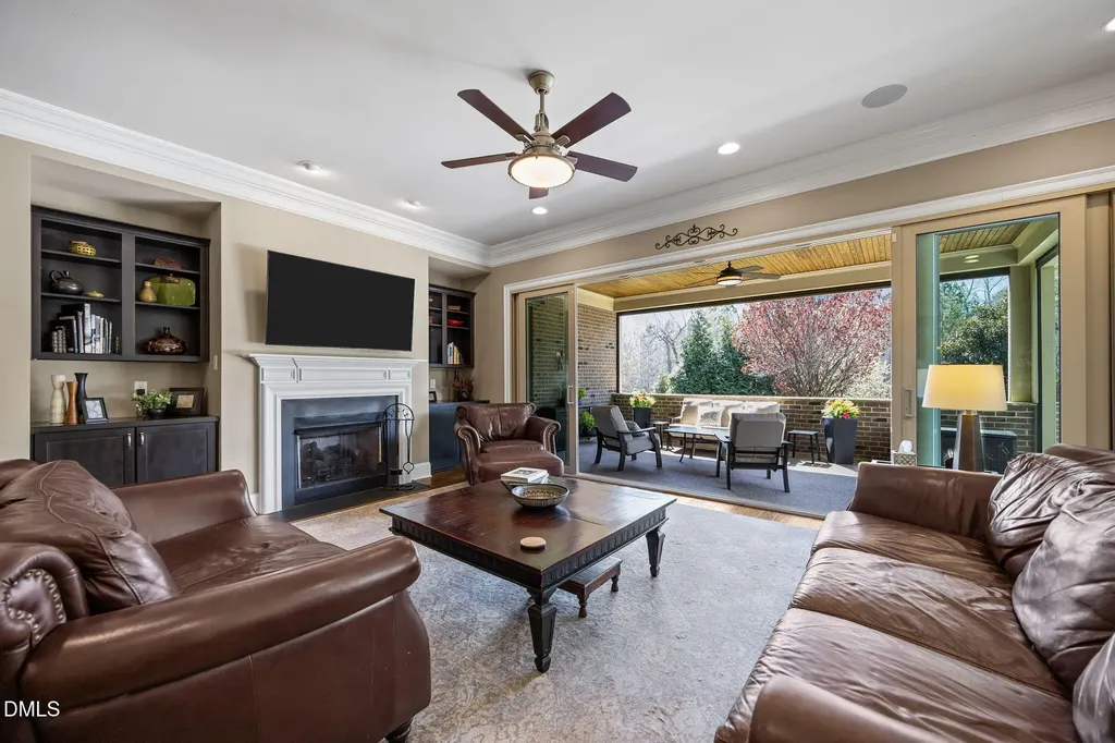 352 Rolling Meadows Lane Chapel Hill NC 27517