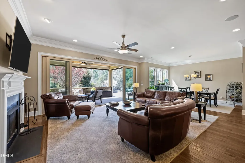 352 Rolling Meadows Lane Chapel Hill NC 27517