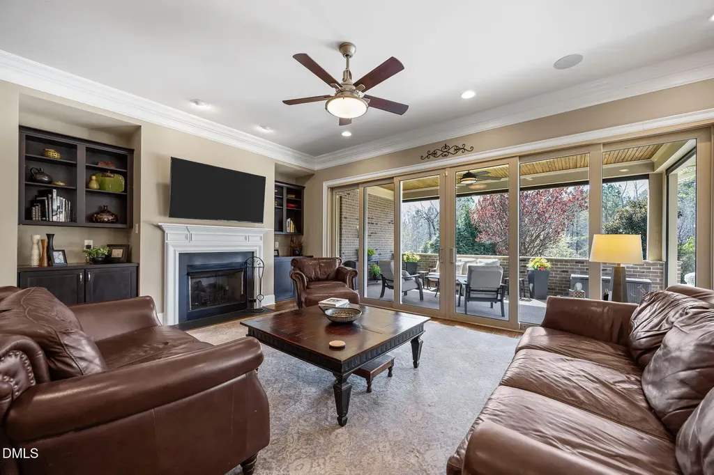 352 Rolling Meadows Lane Chapel Hill NC 27517