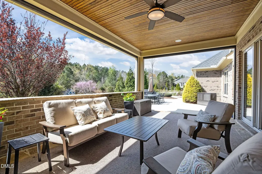 352 Rolling Meadows Lane Chapel Hill NC 27517