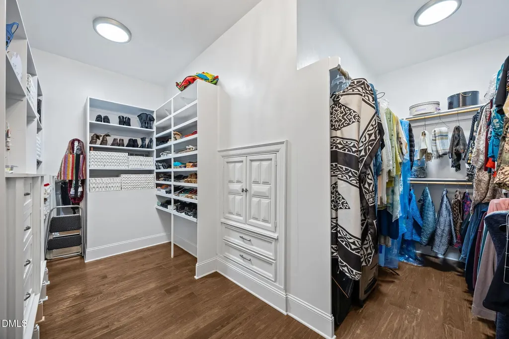 352 Rolling Meadows Lane Chapel Hill NC 27517