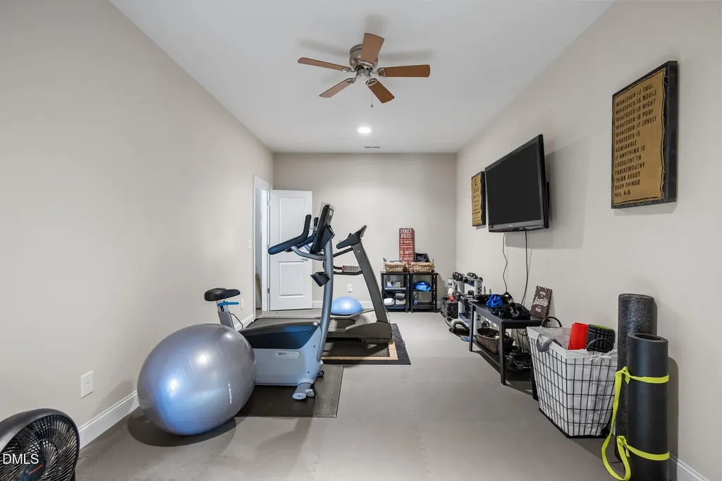 352 Rolling Meadows Lane Chapel Hill NC 27517