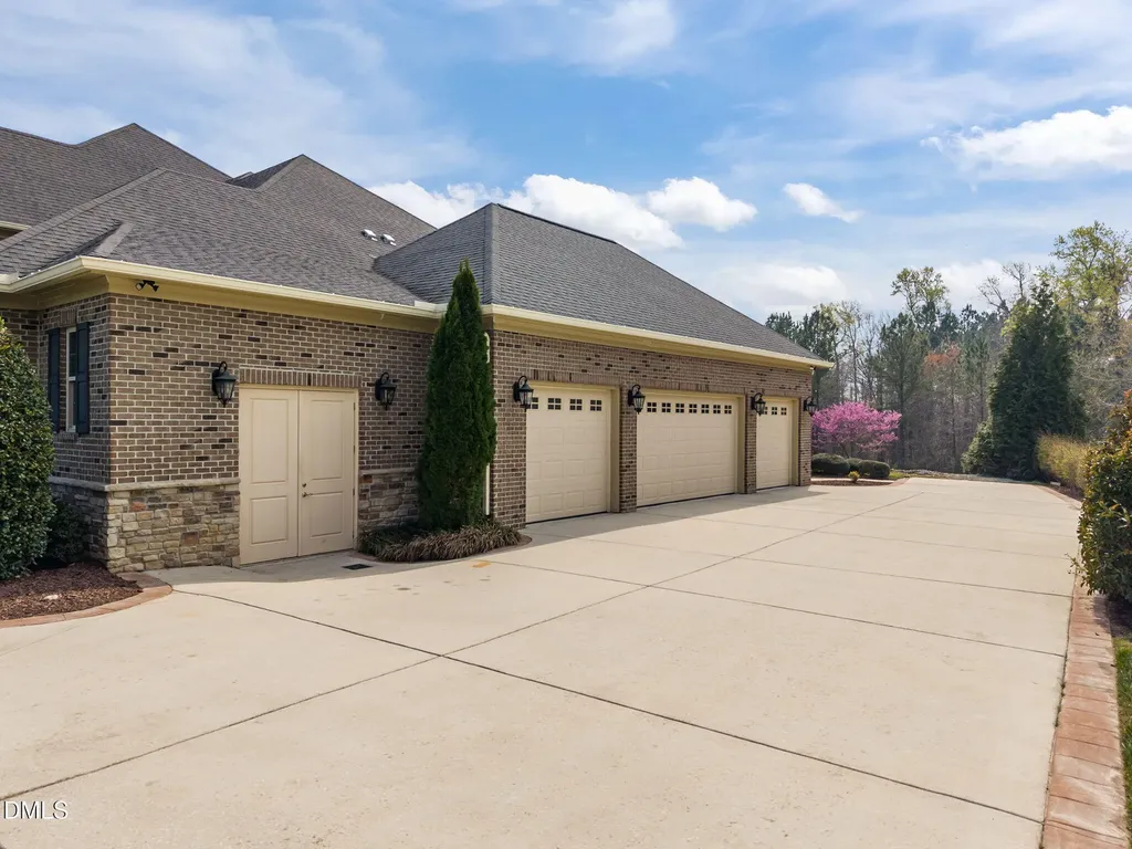 352 Rolling Meadows Lane Chapel Hill NC 27517