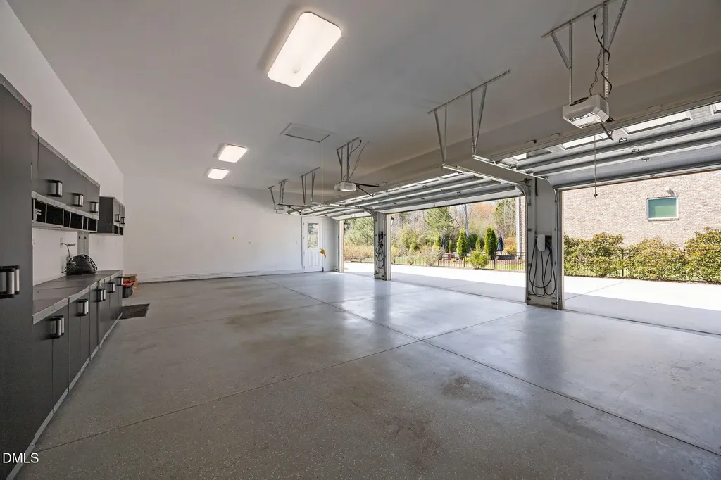 352 Rolling Meadows Lane Chapel Hill NC 27517