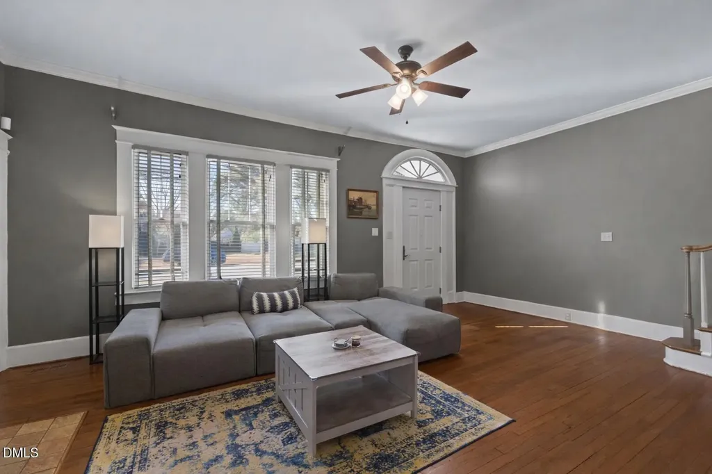 604 W Divine Street Dunn NC 28334
