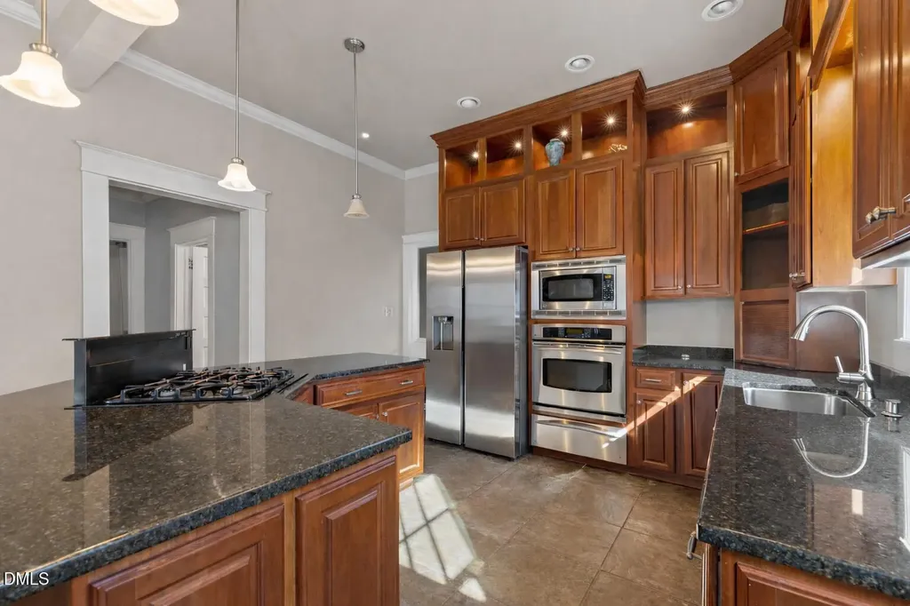 604 W Divine Street Dunn NC 28334